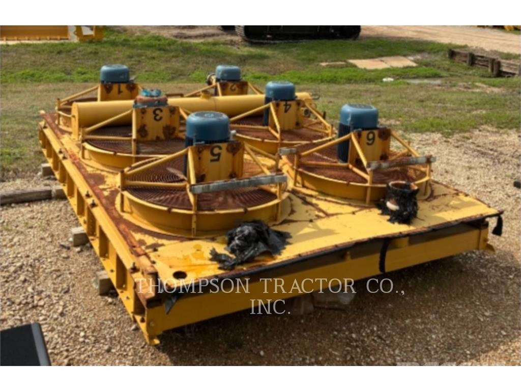 CAT RADIATOR FROM XQ2000 - 7RN00463 Andere Zubehörteile