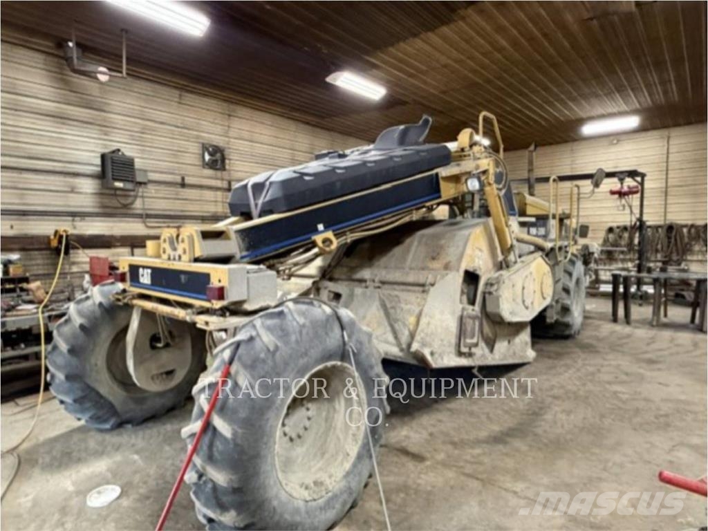 CAT RM300 معدات السفلتة
