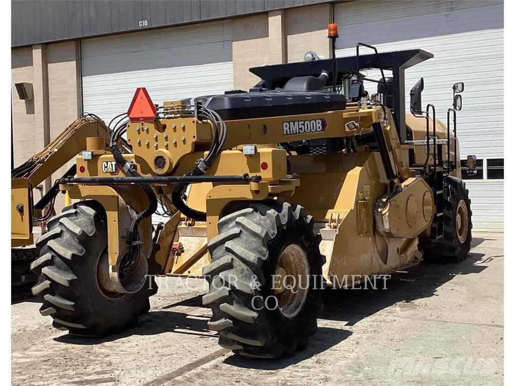 CAT RM500 Asfaltafwerkmachines