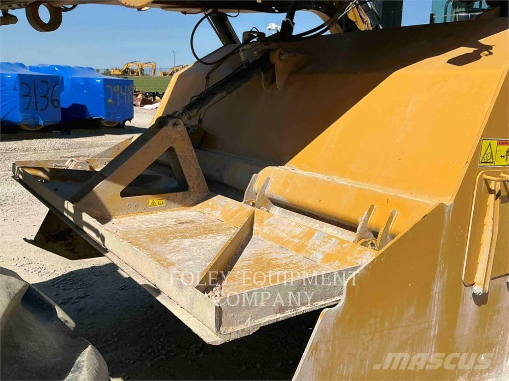 CAT RM500B Asphalt pavers