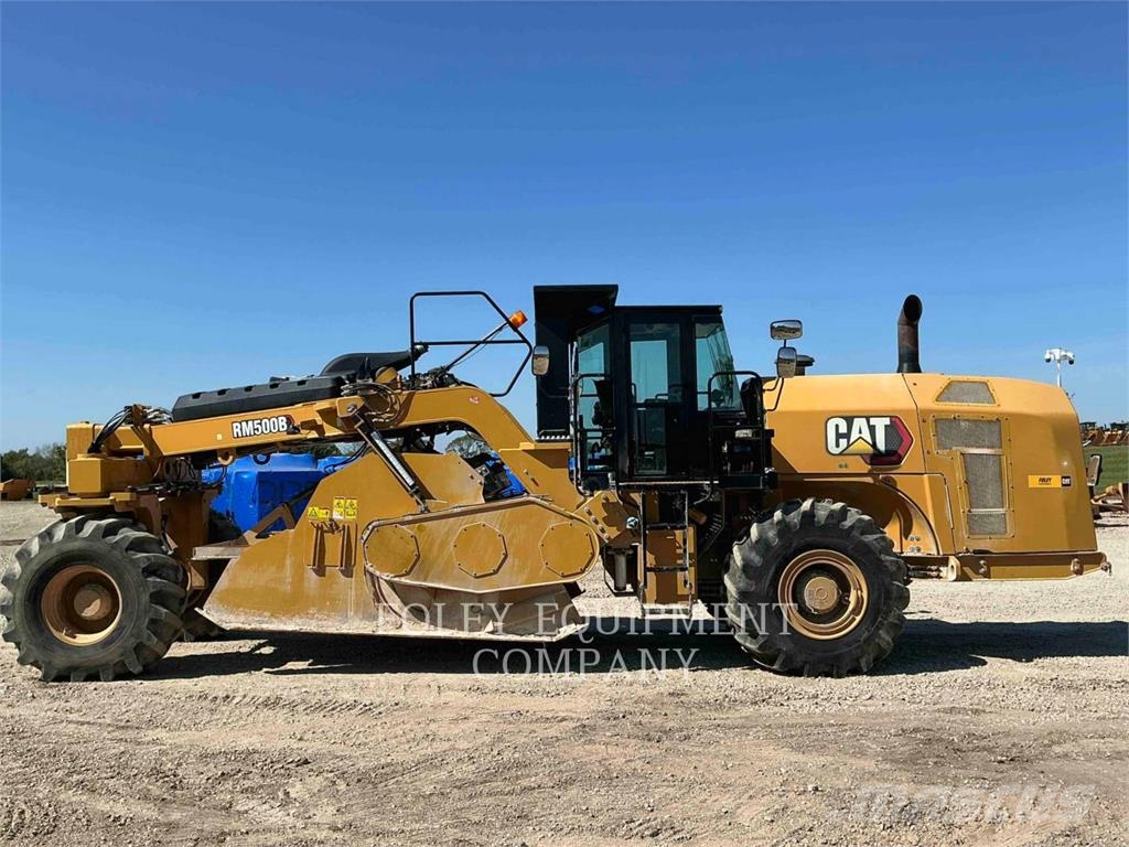 CAT RM500B Asphalt pavers