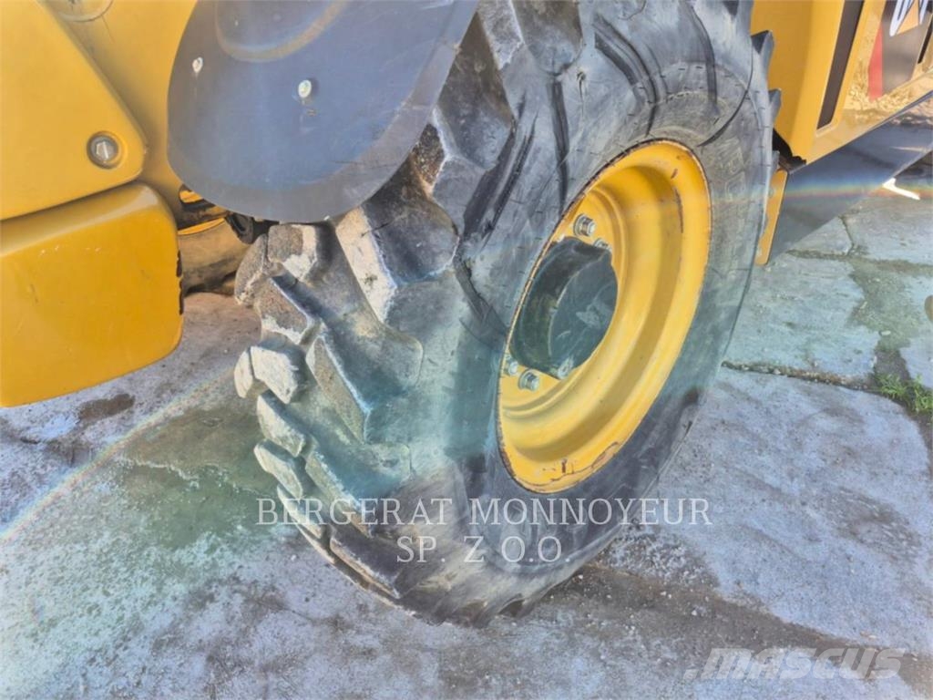 CAT TH 417D Kurottajat