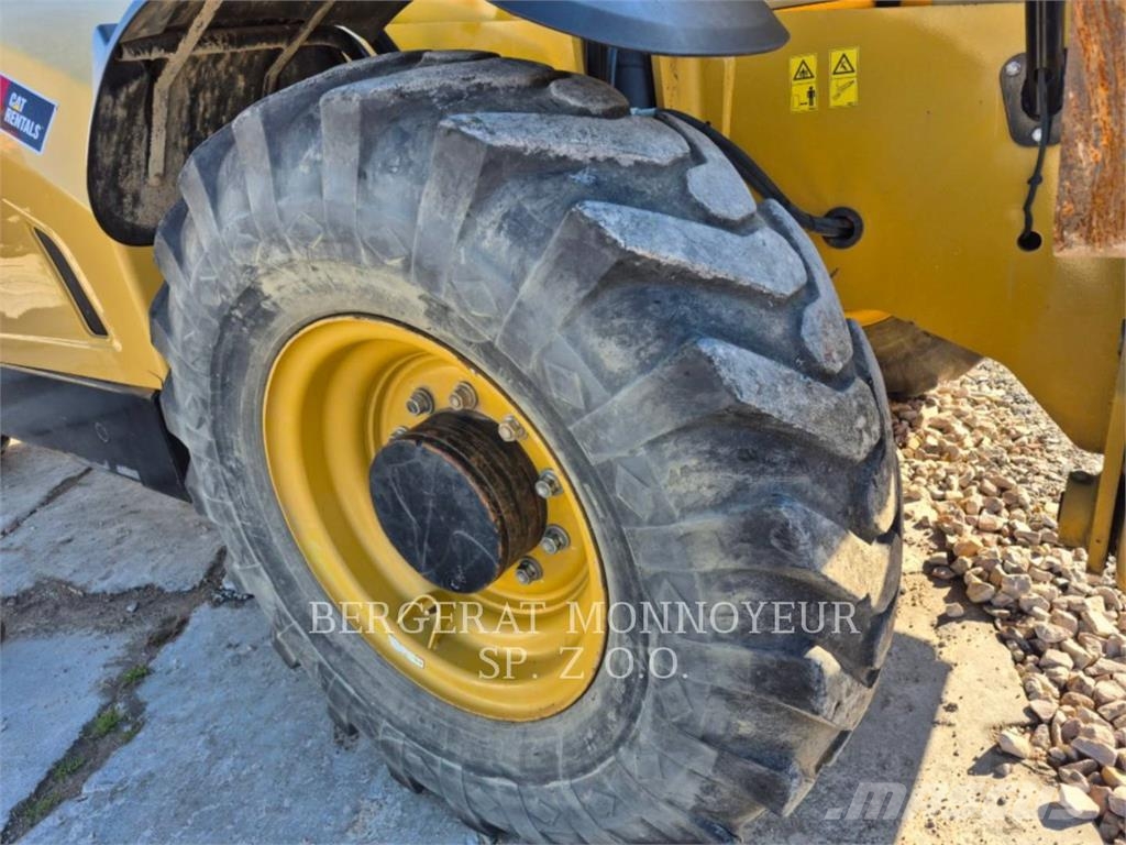 CAT TH 417D Kurottajat