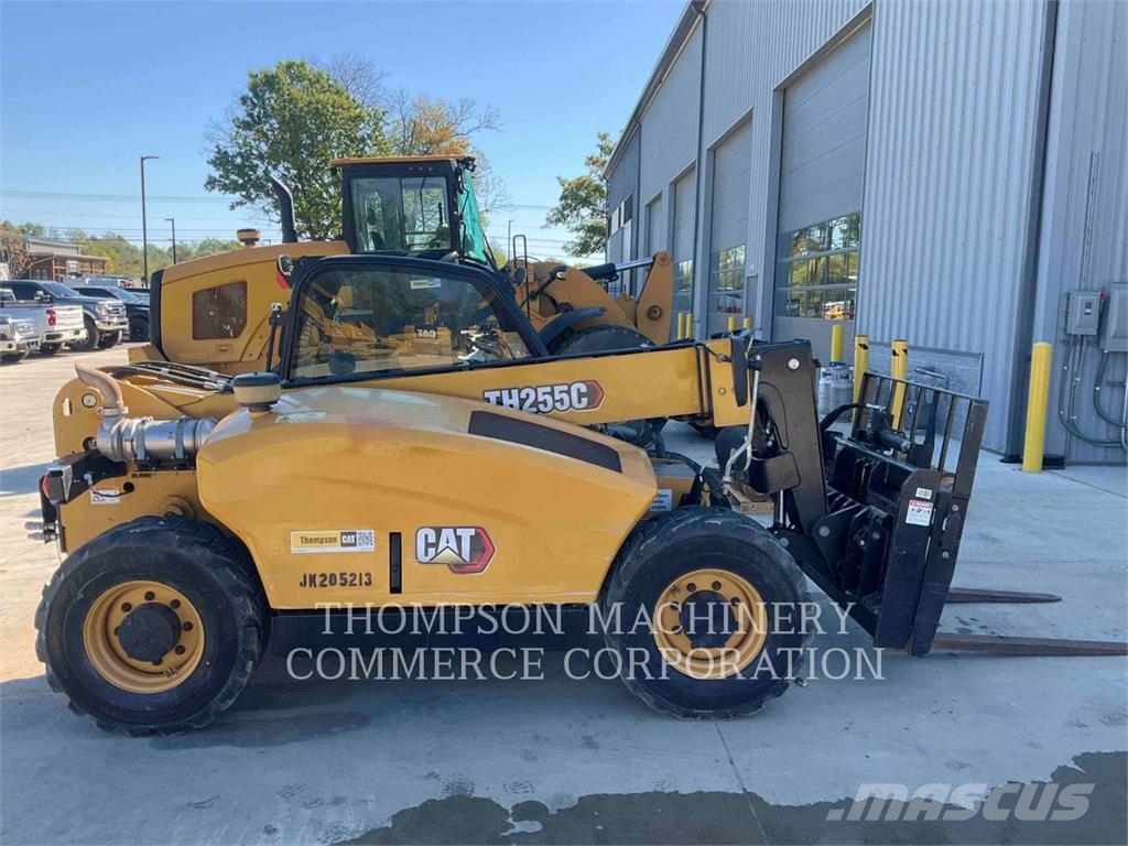 CAT TH255C Teleskopiskie manipulatori