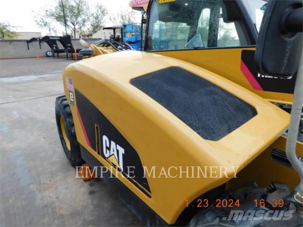CAT TH255C CA Manipuladores telescópicos