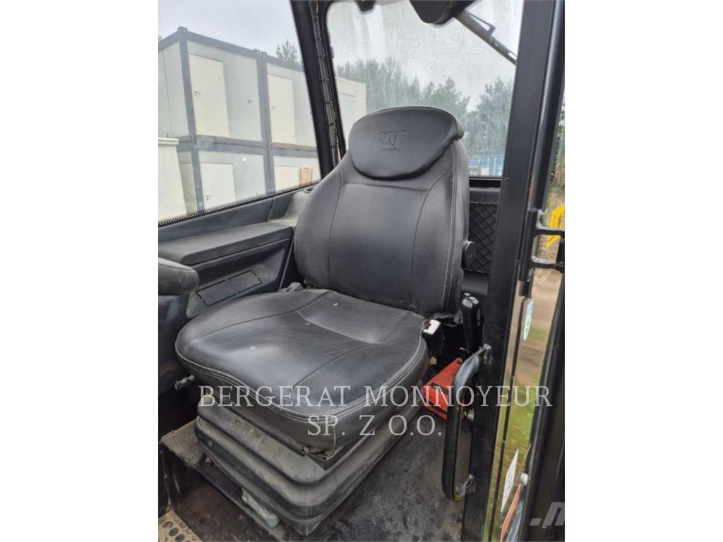 CAT TH314D Telescopic handlers