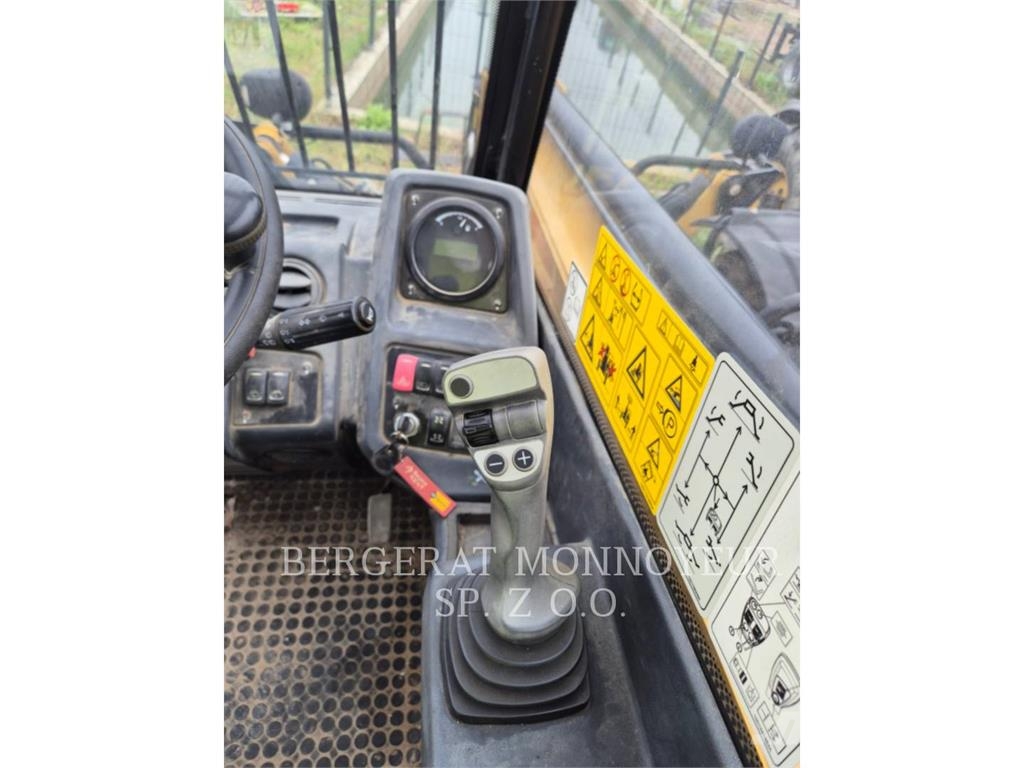 CAT TH314D Telescopic handlers
