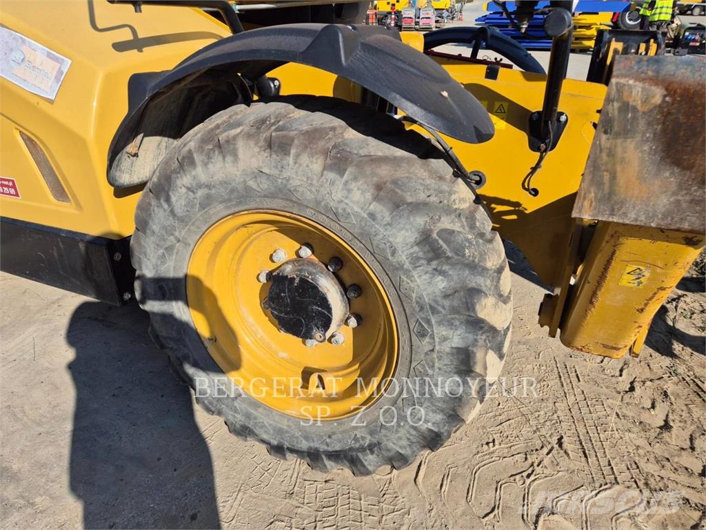 CAT TH314D Telescopic handlers