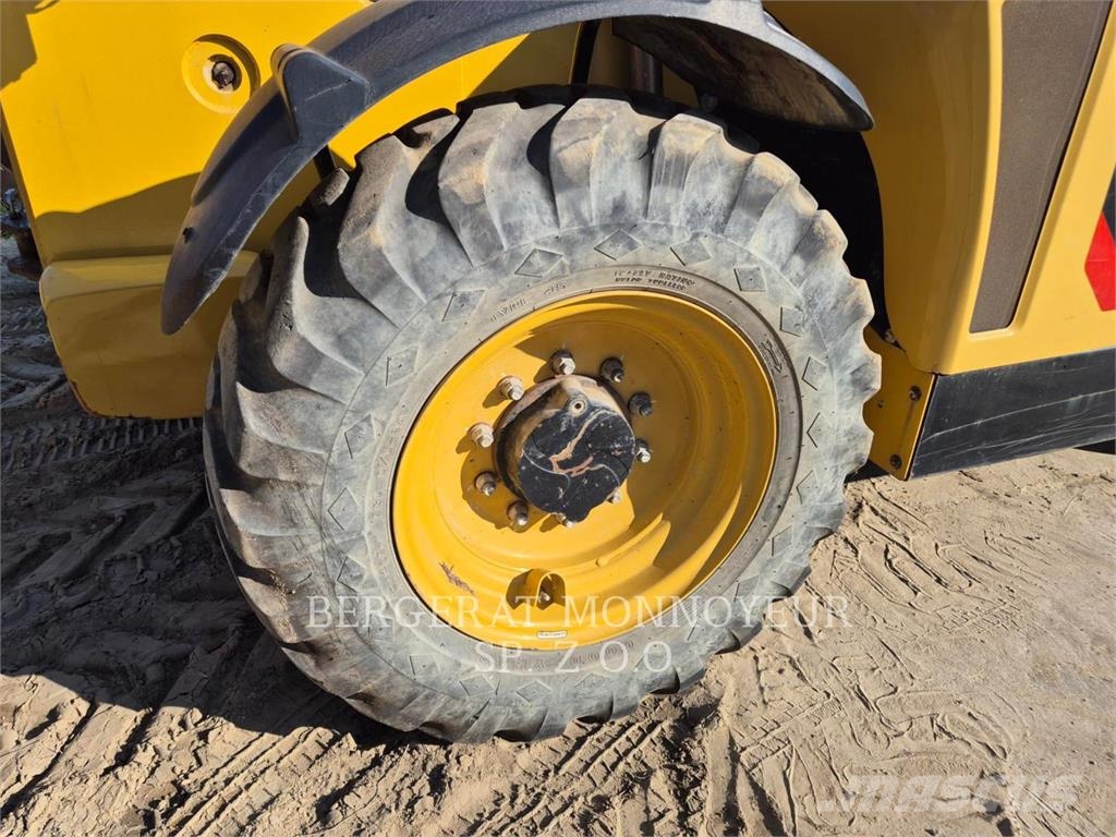 CAT TH314D Telescopic handlers