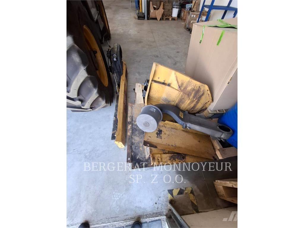 CAT TH3510D مناولات متداخلة
