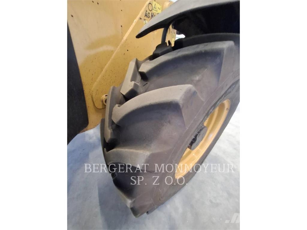 CAT TH3510D مناولات متداخلة