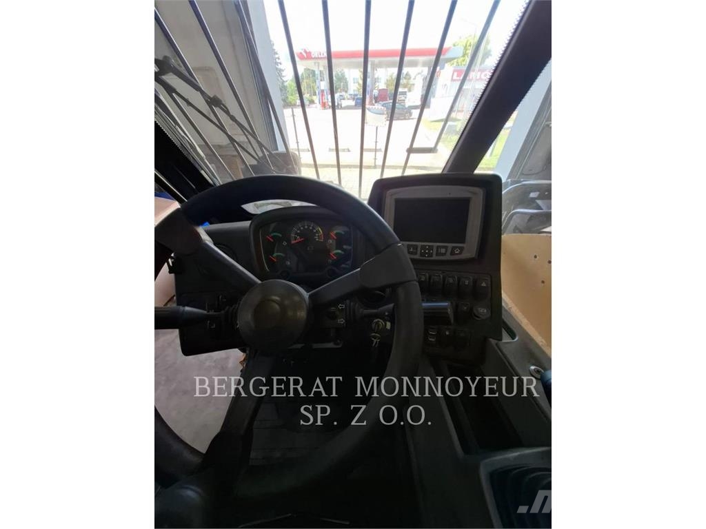 CAT TH3510D مناولات متداخلة