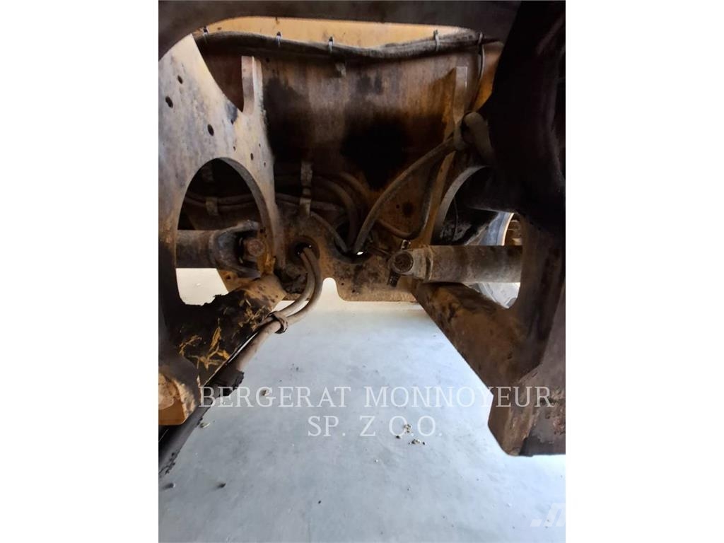 CAT TH3510D مناولات متداخلة
