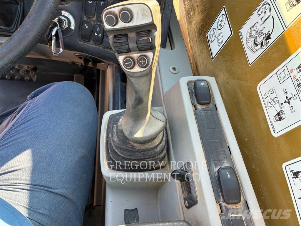 CAT TH3510D مناولات متداخلة