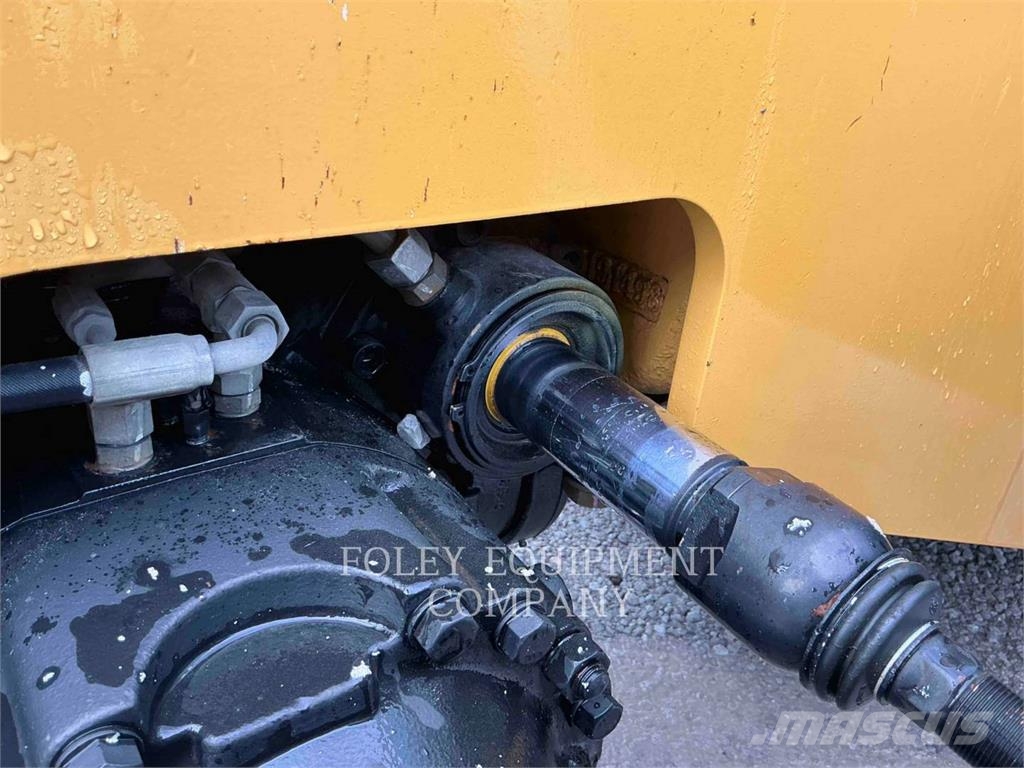 CAT TL1055D مناولات متداخلة