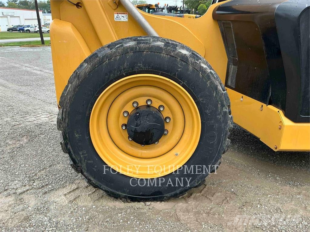 CAT TL1055D مناولات متداخلة