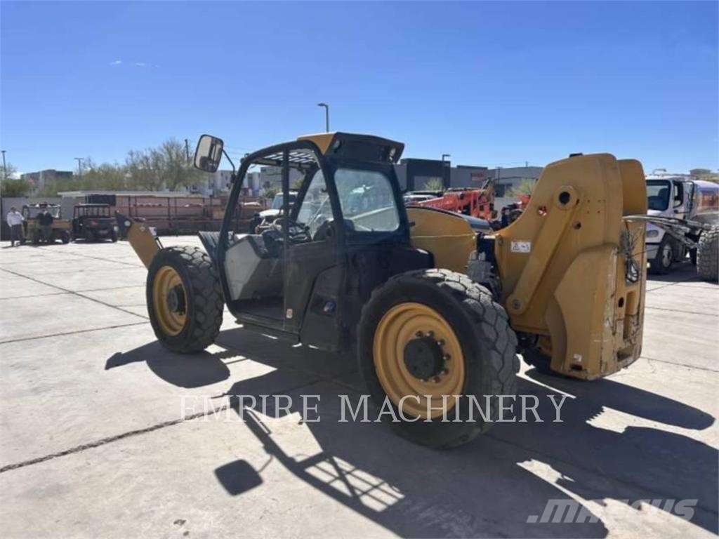CAT TL1055D Teleskopické manipulátory