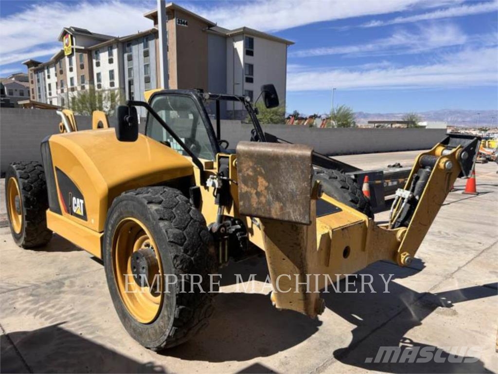 CAT TL1055D Telescopic handlers