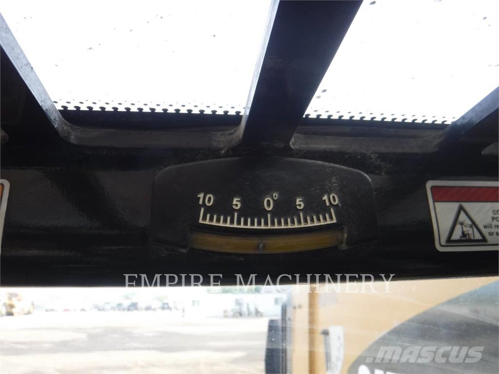 CAT TL1055D 텔러 핸들러
