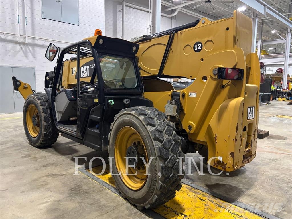CAT TL1055D مناولات متداخلة