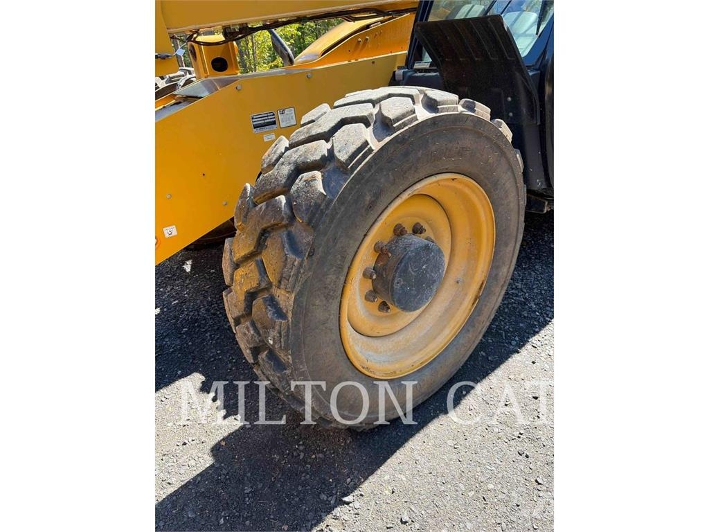 CAT TL1055D Telescopic handlers