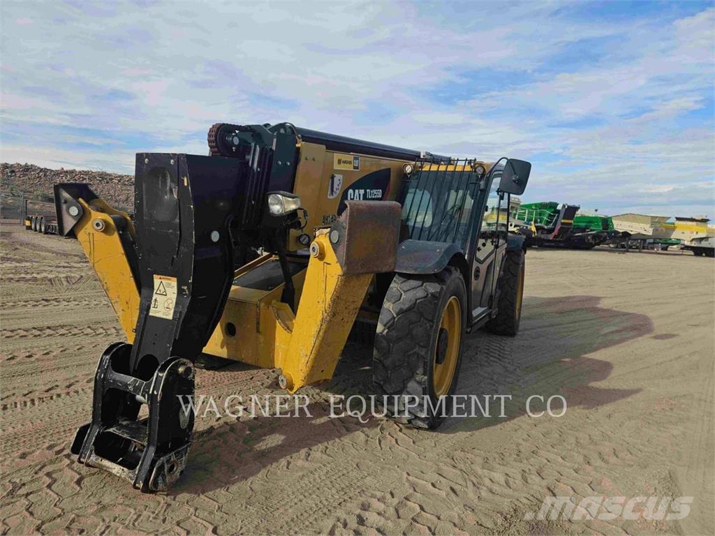 CAT TL1255D Teleskopski viličarji