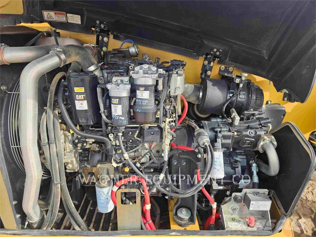 CAT TL1255D Teleskopski viličarji