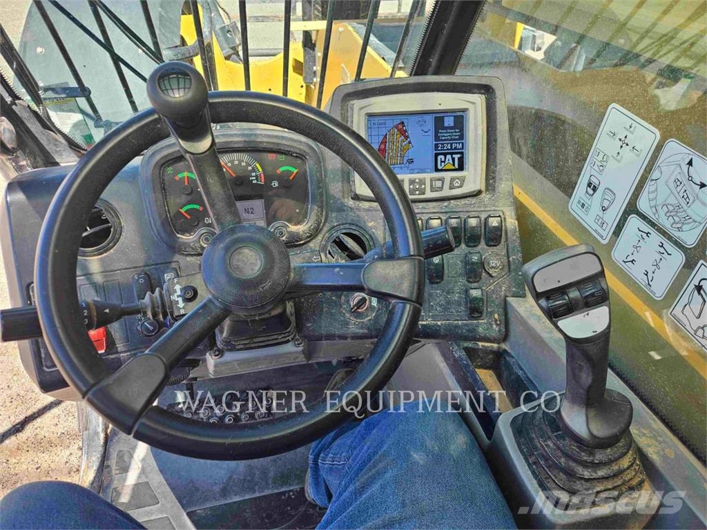 CAT TL1255D Teleskopski viličarji