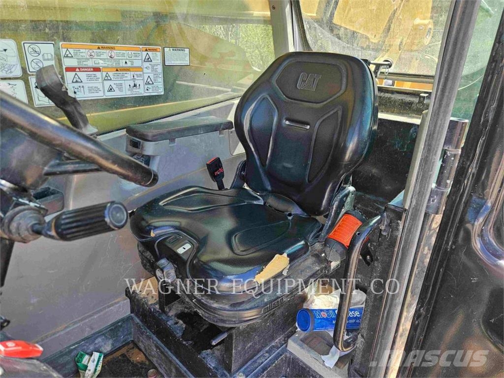 CAT TL1255D Teleskopski viličarji