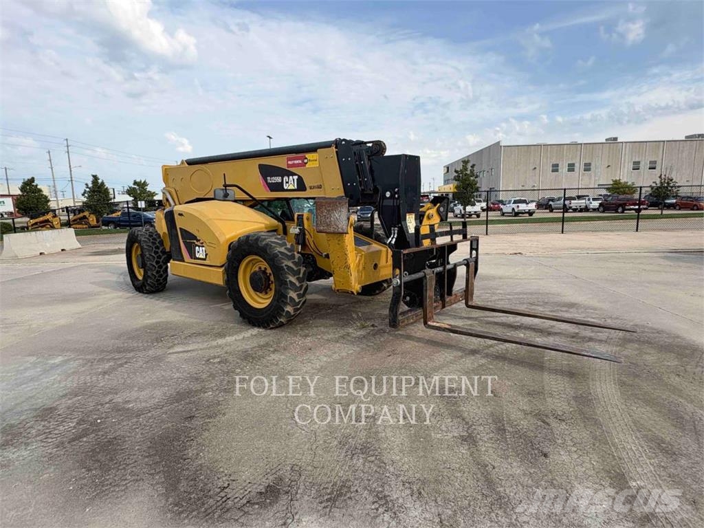 CAT TL1255D Teleszkópos rakodók