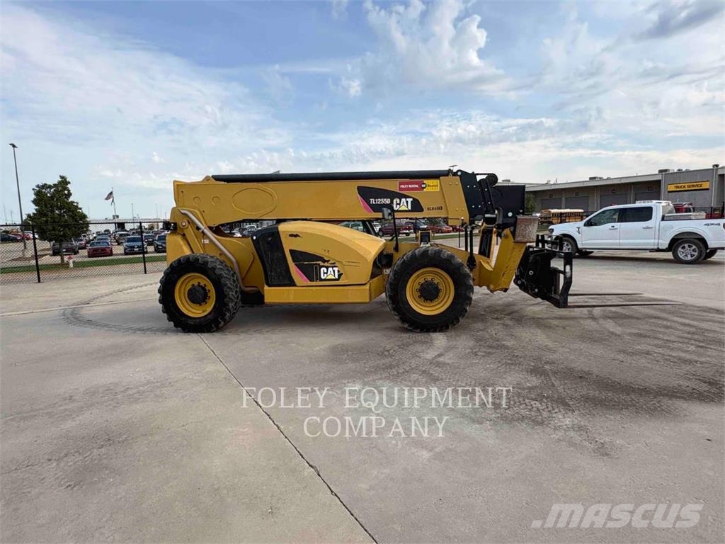 CAT TL1255D Teleszkópos rakodók