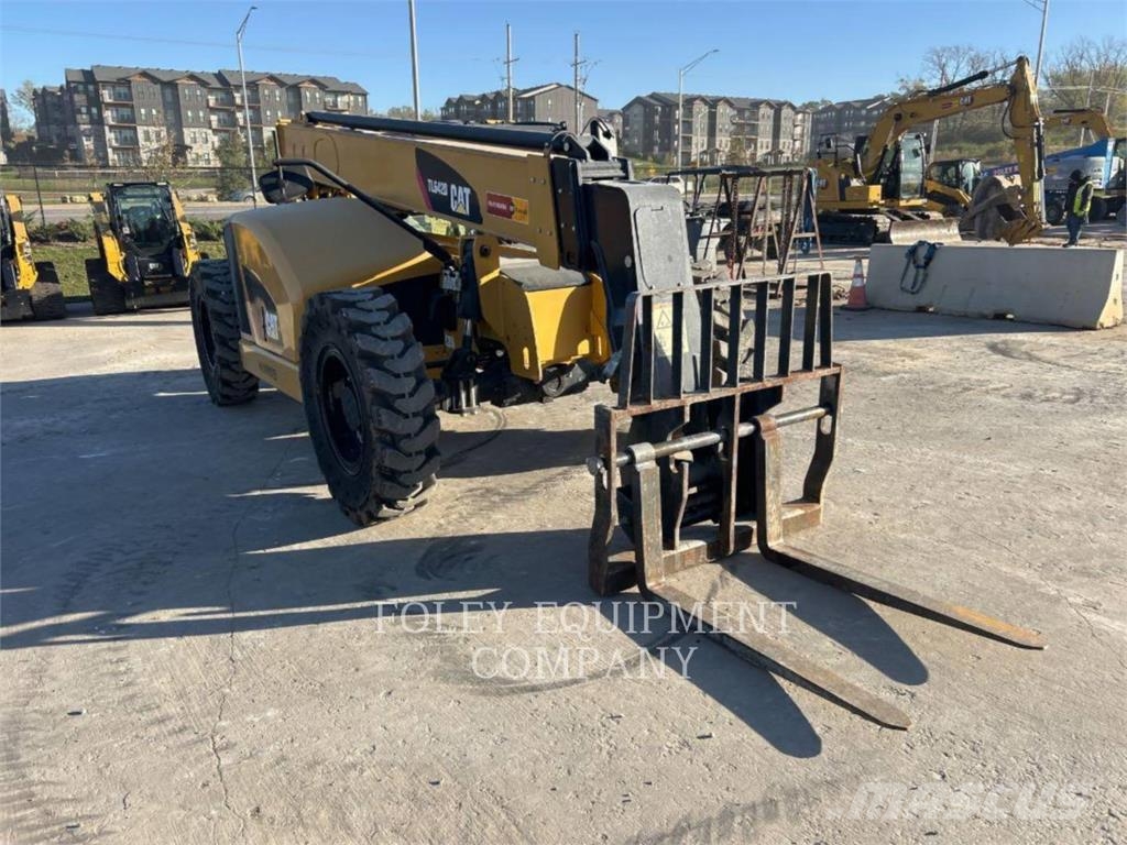 CAT TL642DO مناولات متداخلة