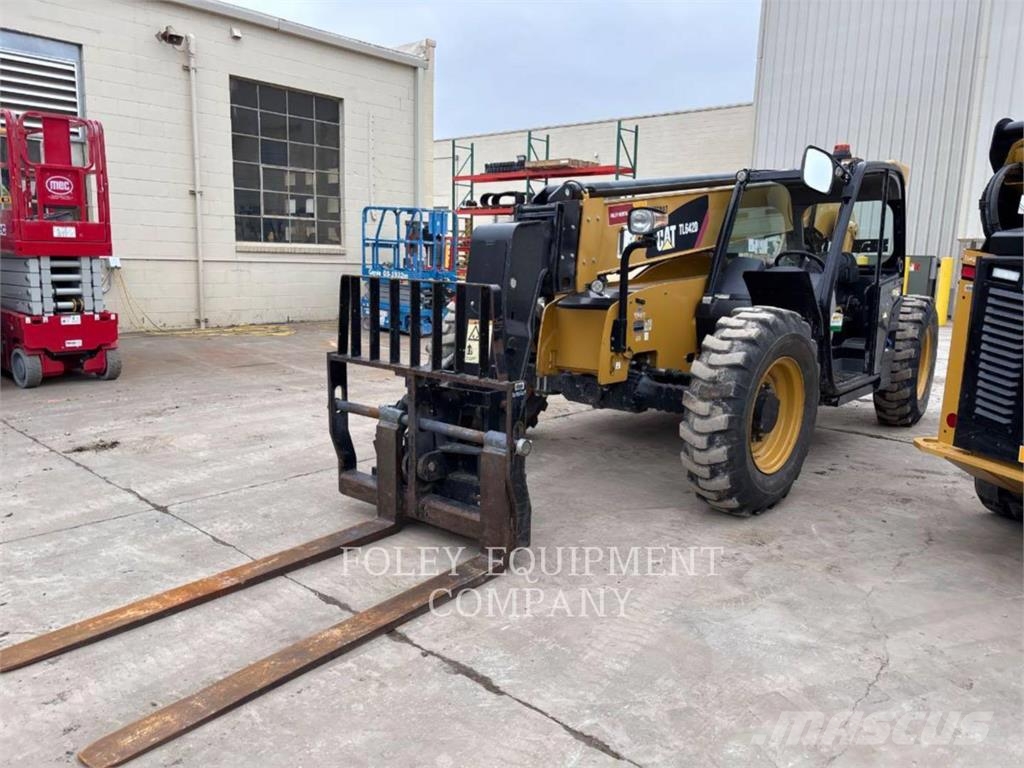 CAT TL642DO مناولات متداخلة