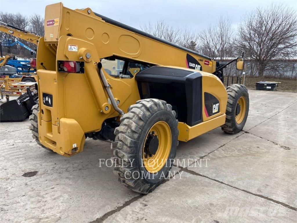 CAT TL642DO مناولات متداخلة