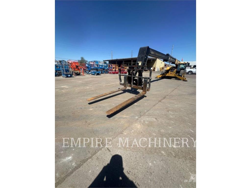 CAT TL943D CA Chariot télescopique