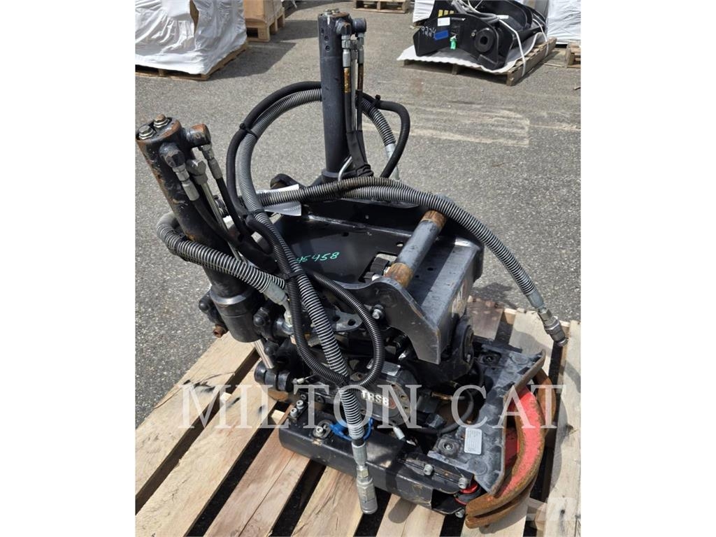 CAT TRS8 TILT ROTATOR W/ GRAPPLE S50-S50 Pikakytkimet
