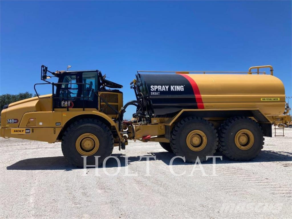 CAT W00 740GC Вантажівки-цистерни