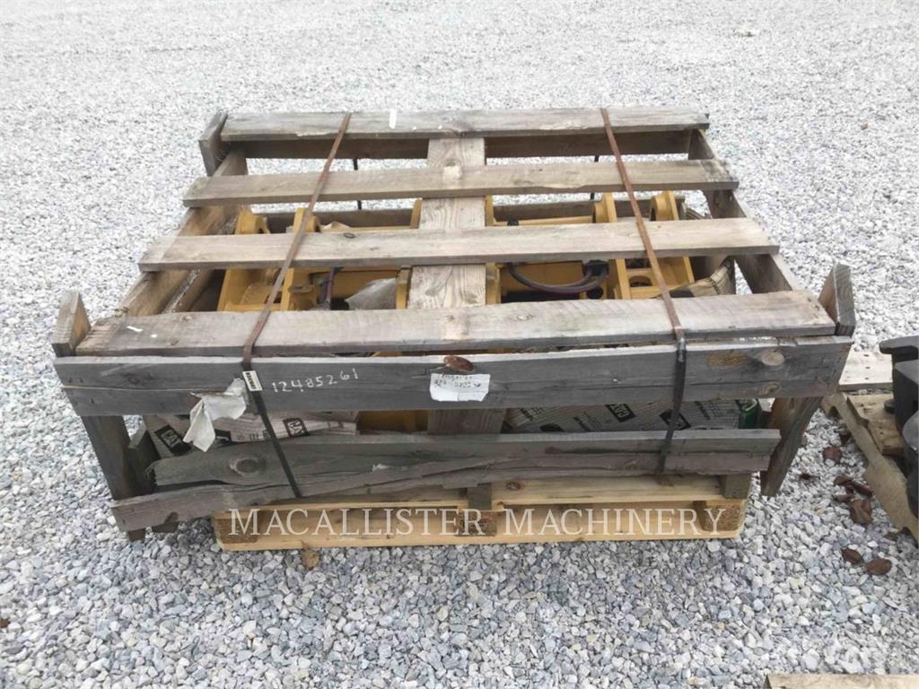 CAT WORK TOOLS (SERIALIZED) 924K ISOQC Hitre spojke