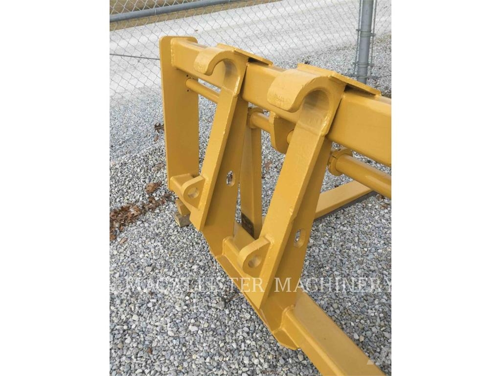 CAT WORK TOOLS (SERIALIZED) 938 HQCFRK Vilice