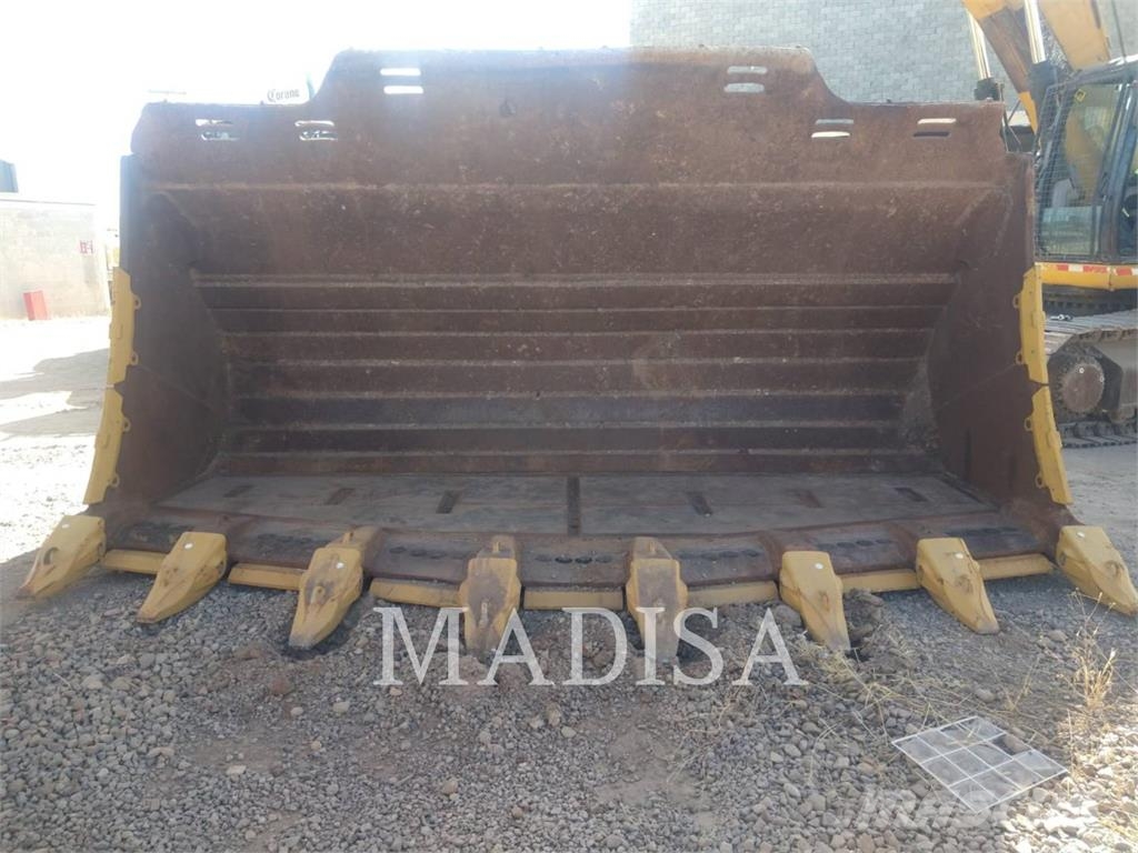 CAT WORK TOOLS (SERIALIZED) BUCKET Kovalar