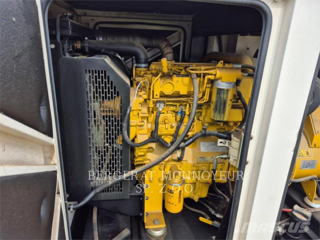 CAT XQP60 مولدات ديزل