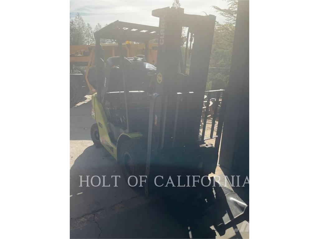 Clark S25D Diesel forklifts