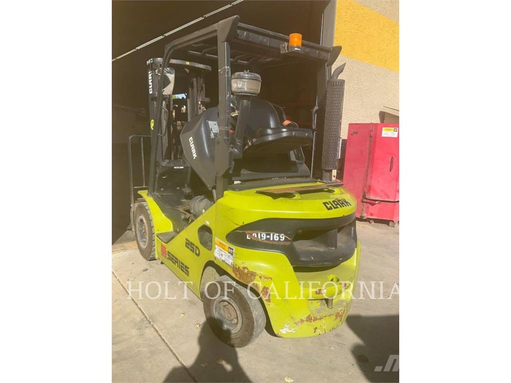 Clark S25D Diesel forklifts