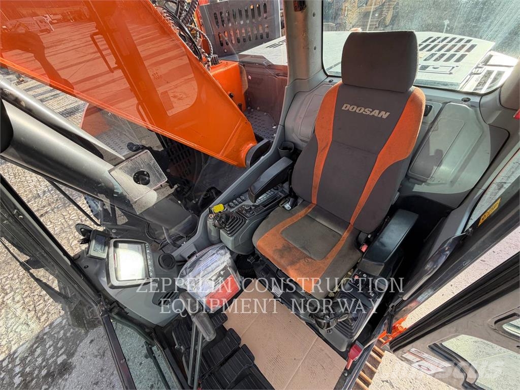 Doosan DX235LCR Εκσκαφείς με ερπύστριες