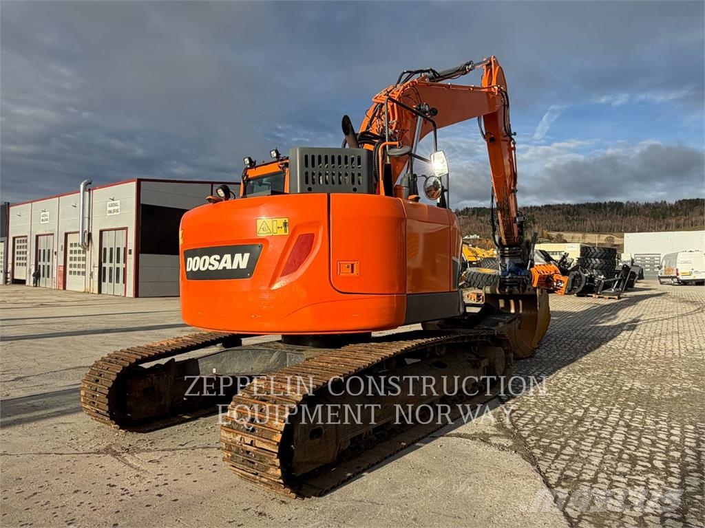 Doosan DX235LCR Εκσκαφείς με ερπύστριες