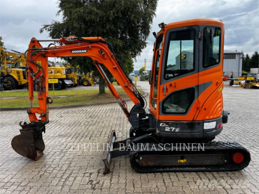 Doosan DX30Z Bandgrävare