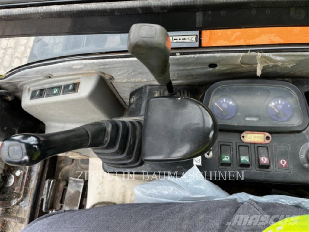 Doosan DX30Z Bandgrävare