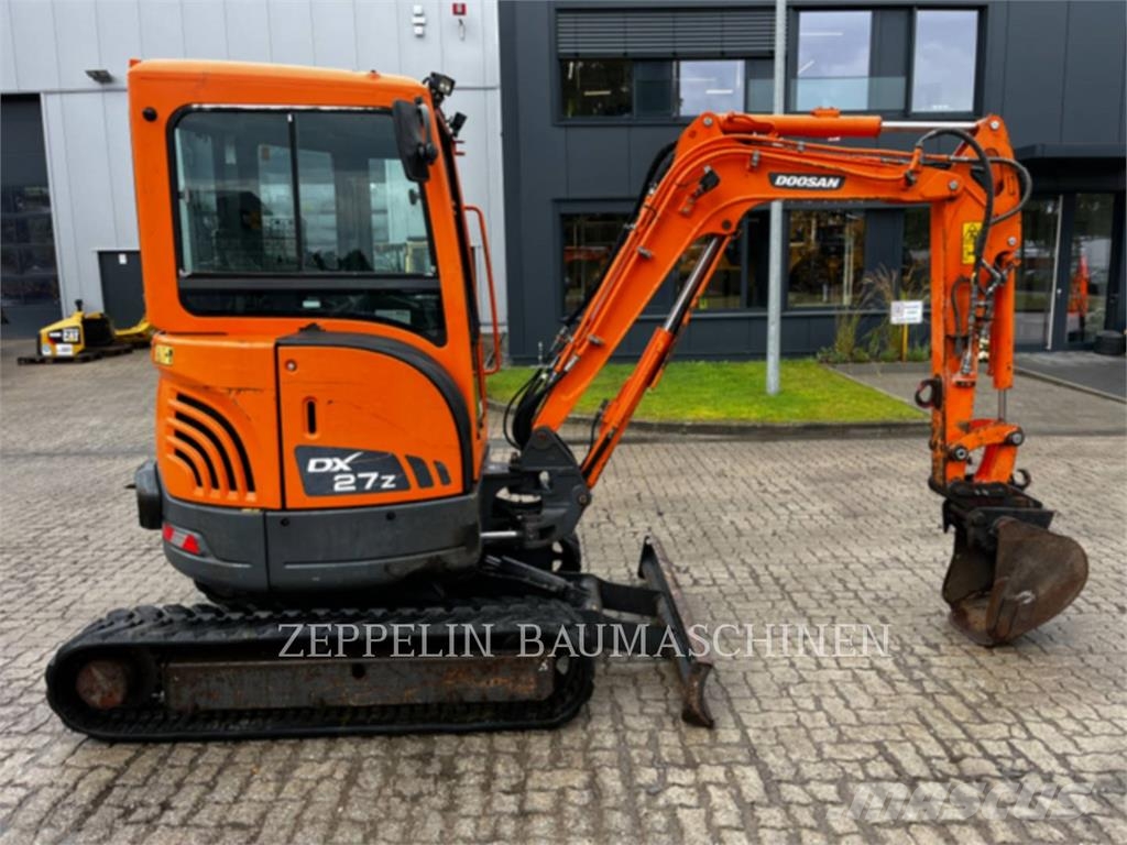 Doosan DX30Z Bandgrävare