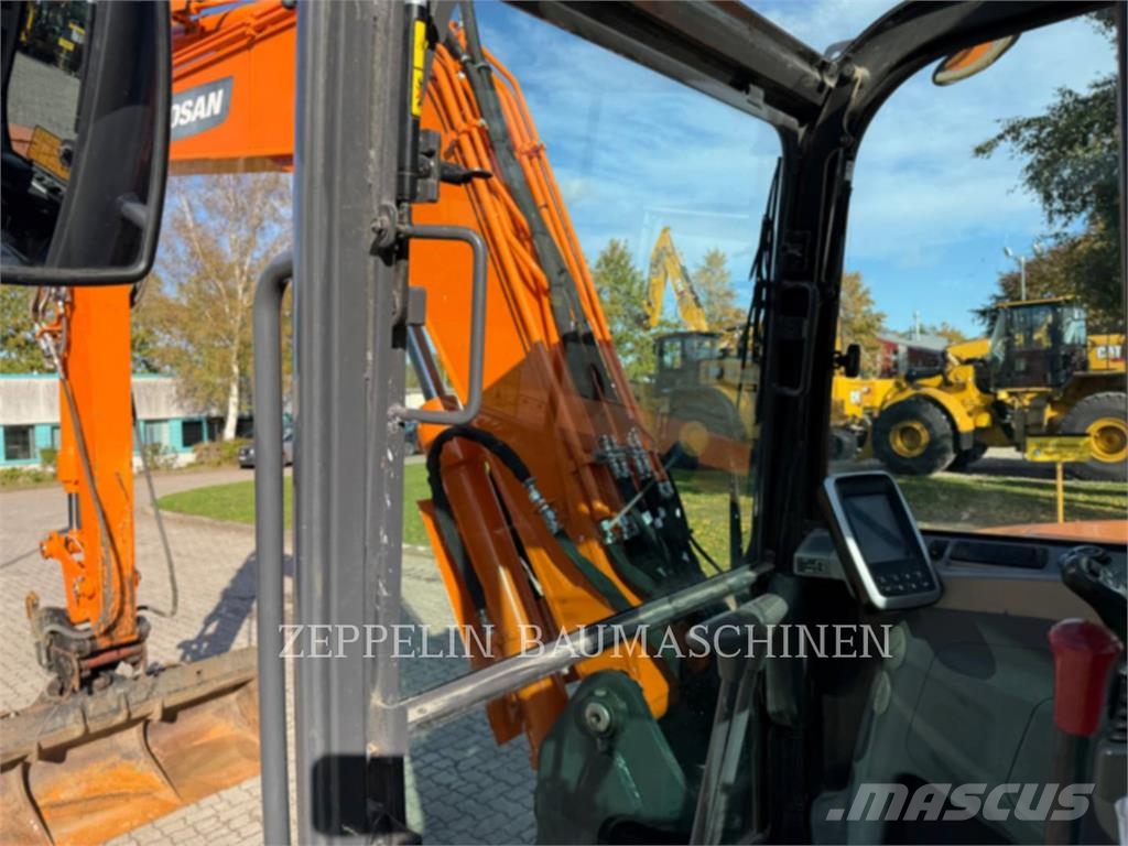 Doosan DX85R-3 Bagri goseničarji