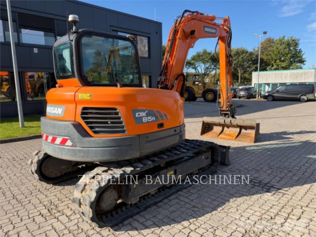 Doosan DX85R-3 Bagri goseničarji